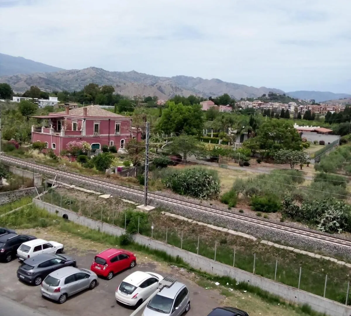 Casa Valeria - Vicino Alla Spiaggia Giardini-Naxos